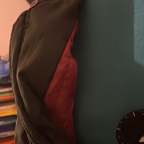 Lite weight bomber jacket - Picture 2 of 2